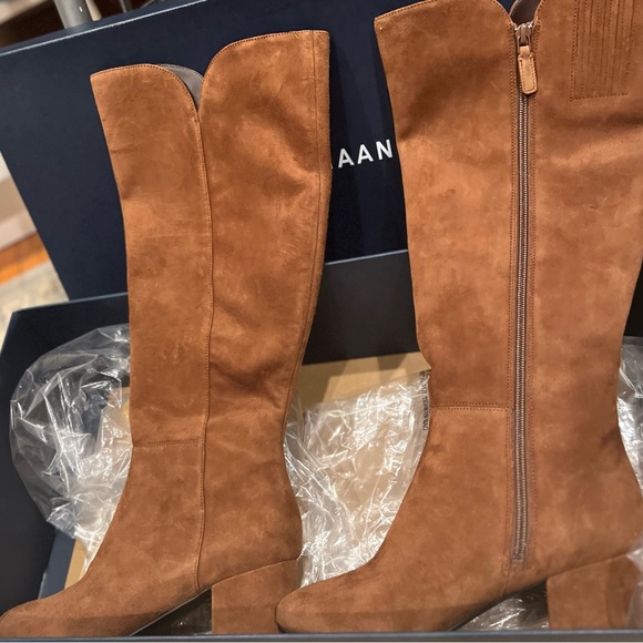 NEW-  COLE HAAN Denise Boot - Picture 1 of 16